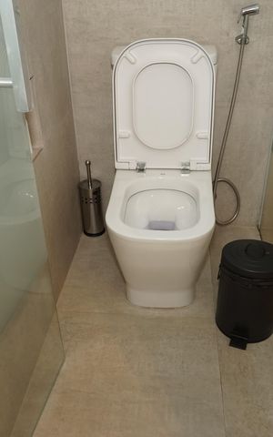 Casa de condomínio para alugar com 460m², 4 quartos e 4 vagasBanheiro da Suíte 4