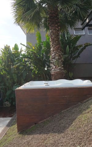 Casa de condomínio para alugar com 460m², 4 quartos e 4 vagasÁrea externa