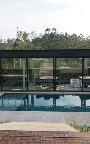 Casa de condomínio para alugar com 460m², 4 quartos e 4 vagasÁrea externa