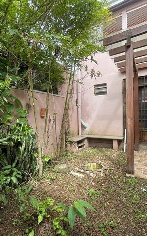 Casa para alugar com 241m², 4 quartos e sem vaga