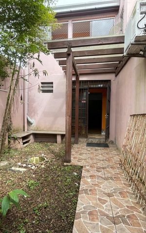 Casa para alugar com 241m², 4 quartos e sem vaga