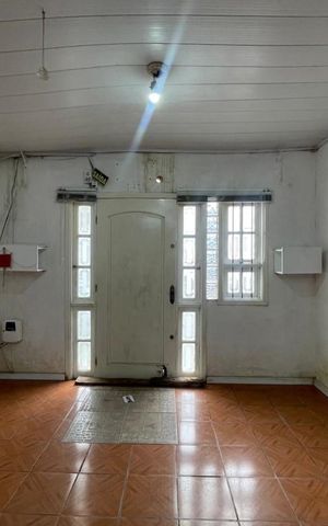 Casa para alugar com 241m², 4 quartos e sem vaga