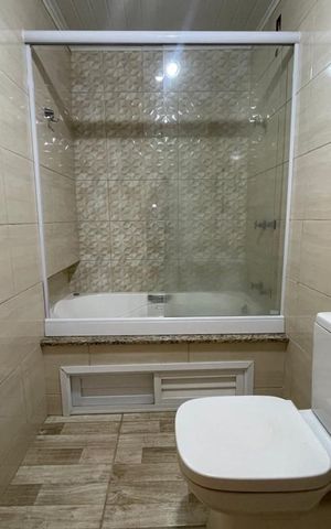 Casa para alugar com 241m², 4 quartos e sem vaga