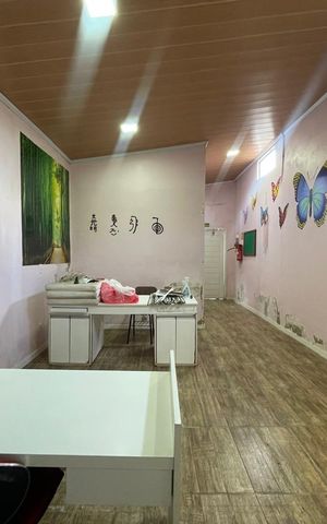 Casa para alugar com 241m², 4 quartos e sem vaga