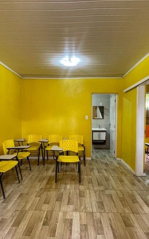 Casa para alugar com 241m², 4 quartos e sem vaga