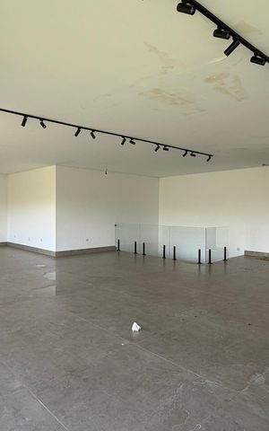 Casa de condomínio para alugar com 400m², 4 quartos e 4 vagas