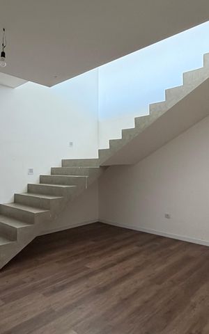 Casa de condomínio para alugar com 400m², 4 quartos e 4 vagas