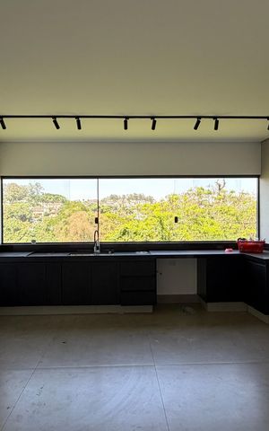 Casa de condomínio para alugar com 400m², 4 quartos e 4 vagas