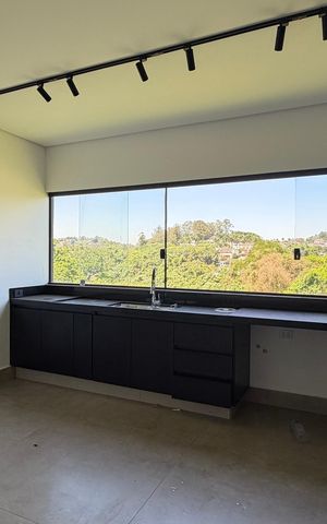 Casa de condomínio para alugar com 400m², 4 quartos e 4 vagas