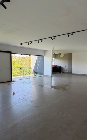 Casa de condomínio para alugar com 400m², 4 quartos e 4 vagas