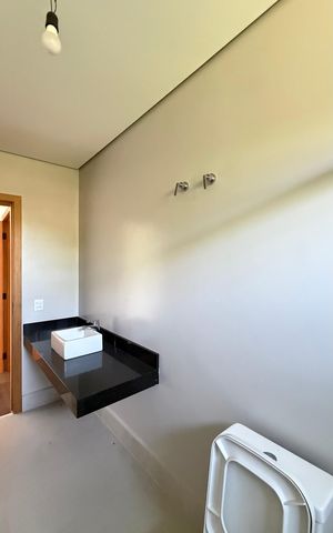 Casa de condomínio para alugar com 400m², 4 quartos e 4 vagas