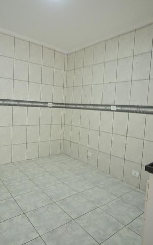 Casa para alugar com 100m², 2 quartos e 1 vagaCozinha 