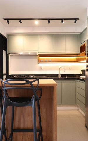 Apartamento para alugar com 86m², 2 quartos e sem vagaCozinha e Área de serviço 