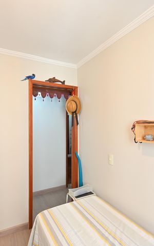 Apartamento à venda com 57m², 2 quartos e 1 vagaQuarto 2