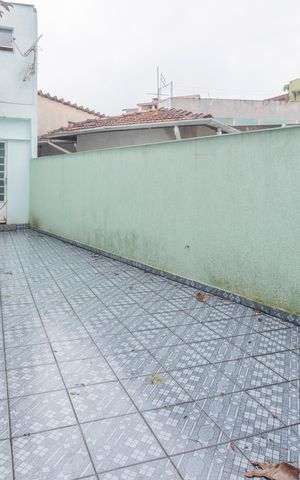Casa para alugar com 70m², 2 quartos e 1 vagaQuintal