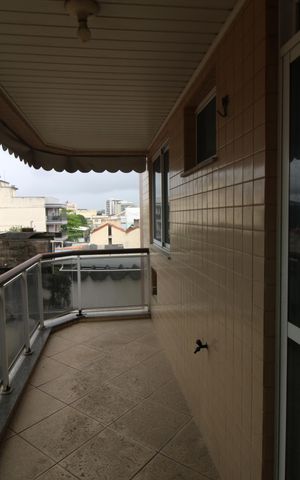 Apartamento à venda com 90m², 2 quartos e 1 vagaVaranda da sala