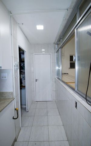Apartamento à venda com 76m², 2 quartos e 1 vagaÁrea de Serviço