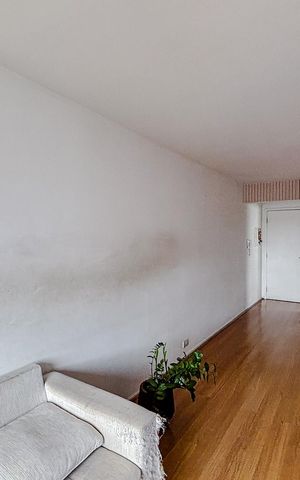 Apartamento para alugar com 75m², 2 quartos e 1 vagaSala