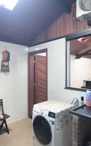 Casa para alugar com 230m², 3 quartos e 1 vagaÁrea de Serviço