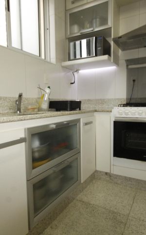 Apartamento à venda com 170m², 4 quartos e 2 vagascozinha