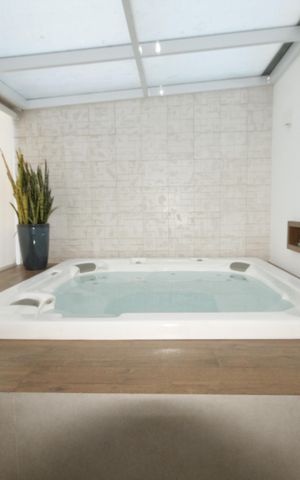 Apartamento à venda com 170m², 4 quartos e 2 vagasjacuzzi