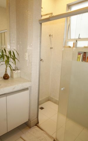 Apartamento à venda com 170m², 4 quartos e 2 vagasbanheiro 2