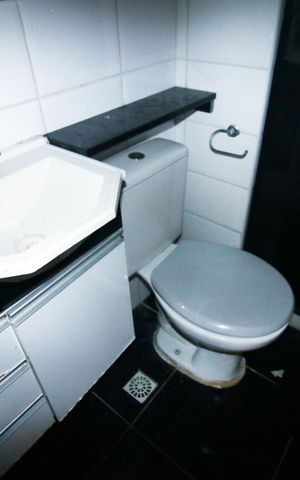 Apartamento à venda com 60m², 2 quartos e 2 vagasBanheiro