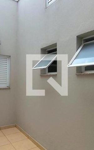 Casa à venda com 176m², 3 quartos e 4 vagas Casa à venda com 176m², 3 quartos e 4 vagasÁrea de serviço