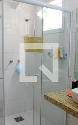 Casa à venda com 176m², 3 quartos e 4 vagas Casa à venda com 176m², 3 quartos e 4 vagasBanheiro 2