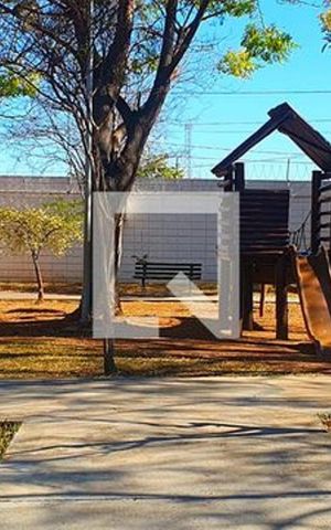 Casa à venda com 176m², 3 quartos e 4 vagas Casa à venda com 176m², 3 quartos e 4 vagasÁrea externa