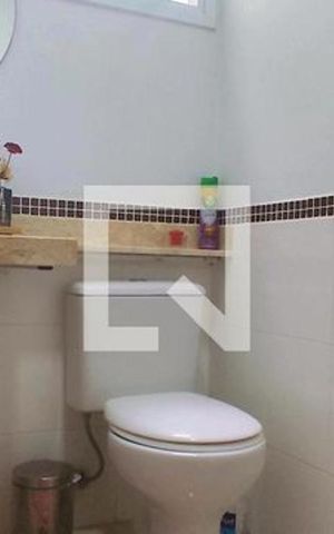 Casa à venda com 176m², 3 quartos e 4 vagas Casa à venda com 176m², 3 quartos e 4 vagasBanheiro 3