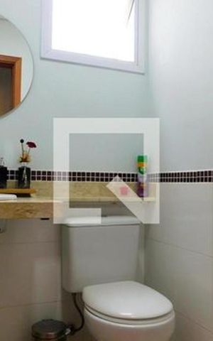 Casa à venda com 176m², 3 quartos e 4 vagas Casa à venda com 176m², 3 quartos e 4 vagasBanheiro 3
