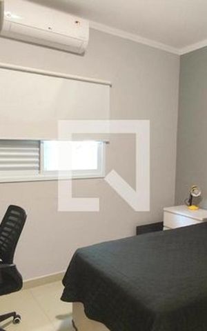 Casa à venda com 176m², 3 quartos e 4 vagas Casa à venda com 176m², 3 quartos e 4 vagasQuarto 1