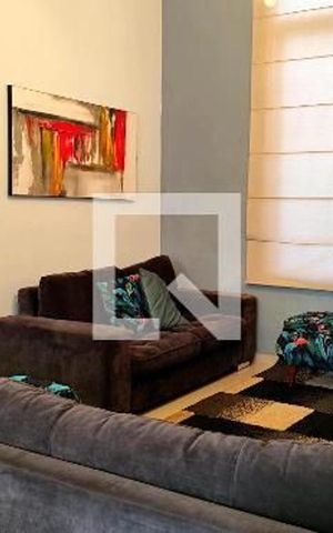 Casa à venda com 176m², 3 quartos e 4 vagas Casa à venda com 176m², 3 quartos e 4 vagasSala