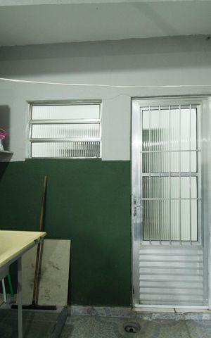 Casa para alugar com 40m², 1 quarto e sem vaga Casa para alugar com 40m², 1 quarto e sem vagaÁrea de Serviço