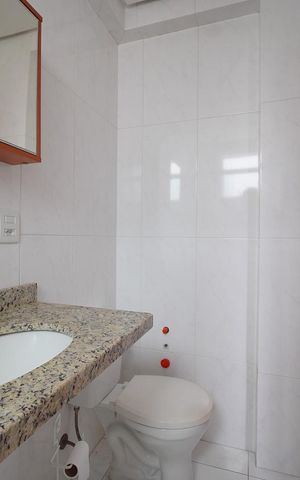 Apartamento para alugar com 74m², 2 quartos e 1 vagaBanheiro