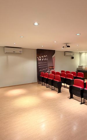 Apartamento para alugar com 115m², 3 quartos e 3 vagas Apartamento para alugar com 115m², 3 quartos e 3 vagascinema