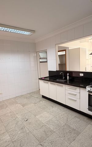 Apartamento para alugar com 115m², 3 quartos e 3 vagas Apartamento para alugar com 115m², 3 quartos e 3 vagasCozinha