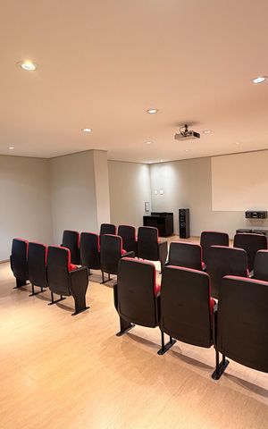 Apartamento para alugar com 115m², 3 quartos e 3 vagas Apartamento para alugar com 115m², 3 quartos e 3 vagascinema