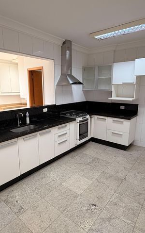 Apartamento para alugar com 115m², 3 quartos e 3 vagas Apartamento para alugar com 115m², 3 quartos e 3 vagasCozinha