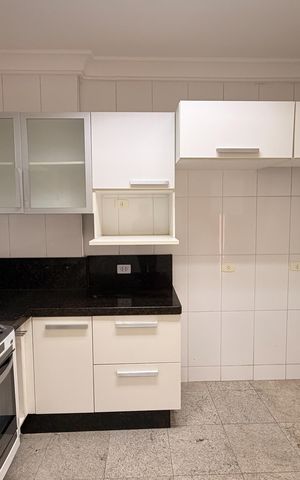 Apartamento para alugar com 115m², 3 quartos e 3 vagas Apartamento para alugar com 115m², 3 quartos e 3 vagasCozinha