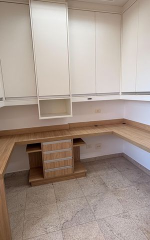 Apartamento para alugar com 115m², 3 quartos e 3 vagas Apartamento para alugar com 115m², 3 quartos e 3 vagasEscritório