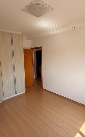 Apartamento para alugar com 115m², 3 quartos e 3 vagas Apartamento para alugar com 115m², 3 quartos e 3 vagasQuarto 2
