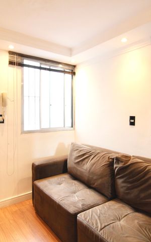 Apartamento à venda com 46m², 2 quartos e 1 vaga Apartamento à venda com 46m², 2 quartos e 1 vagaSala