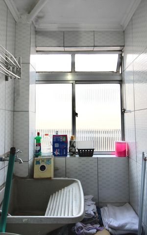 Apartamento à venda com 46m², 2 quartos e 1 vaga Apartamento à venda com 46m², 2 quartos e 1 vagaÁrea de serviço