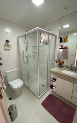 Apartamento à venda com 96m², 2 quartos e 2 vagas Apartamento à venda com 96m², 2 quartos e 2 vagasBanheiro