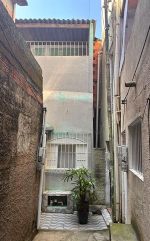 Casa à venda com 51m², 3 quartos e sem vagaFachada 