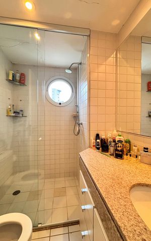 Apartamento à venda com 74m², 2 quartos e 2 vagas Apartamento à venda com 74m², 2 quartos e 2 vagasBanheiro