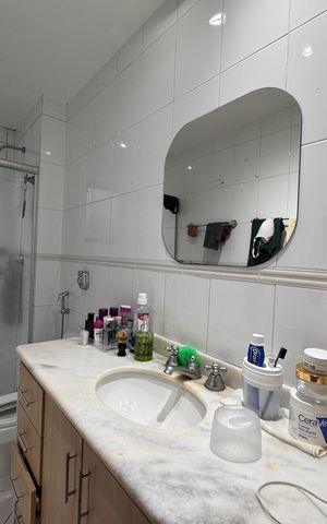 Apartamento à venda com 130m², 3 quartos e 2 vagasSuíte - Banheiro