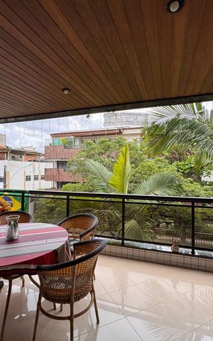 Apartamento à venda com 130m², 3 quartos e 2 vagasVaranda